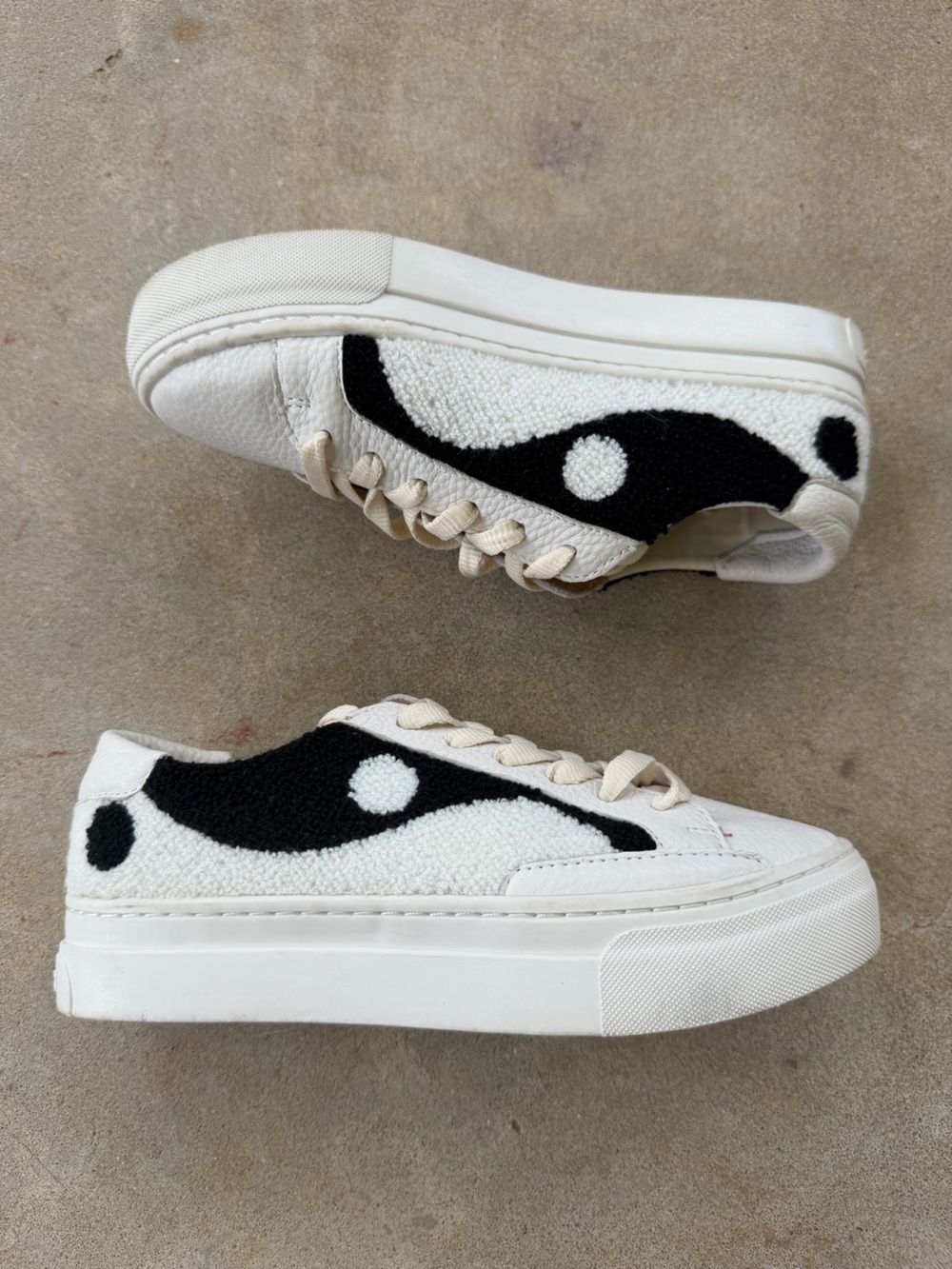 Soludos Platform Sneakers Yin Yang Black & White French Terry Women’s Size 5.5
